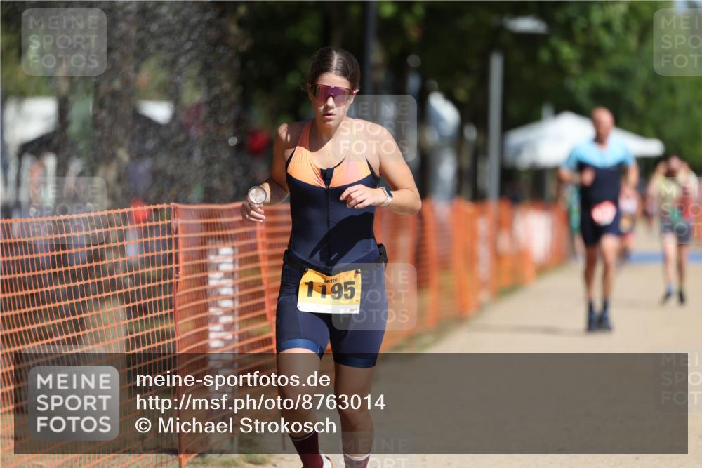 07.09.2025 - 19. Norderstedt Triathlon Michael Strokosch http://msf.ph/oto/8763014 07.09.2025 12:09:47 Laufen 1195, 1319 meine-sportfotos.de