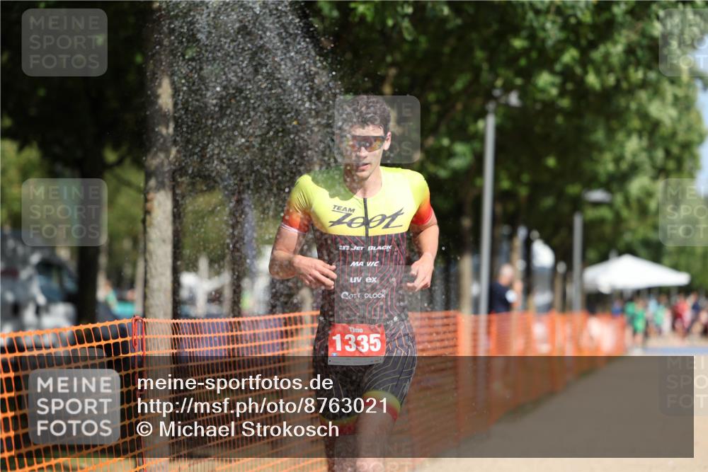 07.09.2025 - 19. Norderstedt Triathlon Michael Strokosch http://msf.ph/oto/8763021 07.09.2025 11:29:26 Laufen 1335, 1355 meine-sportfotos.de