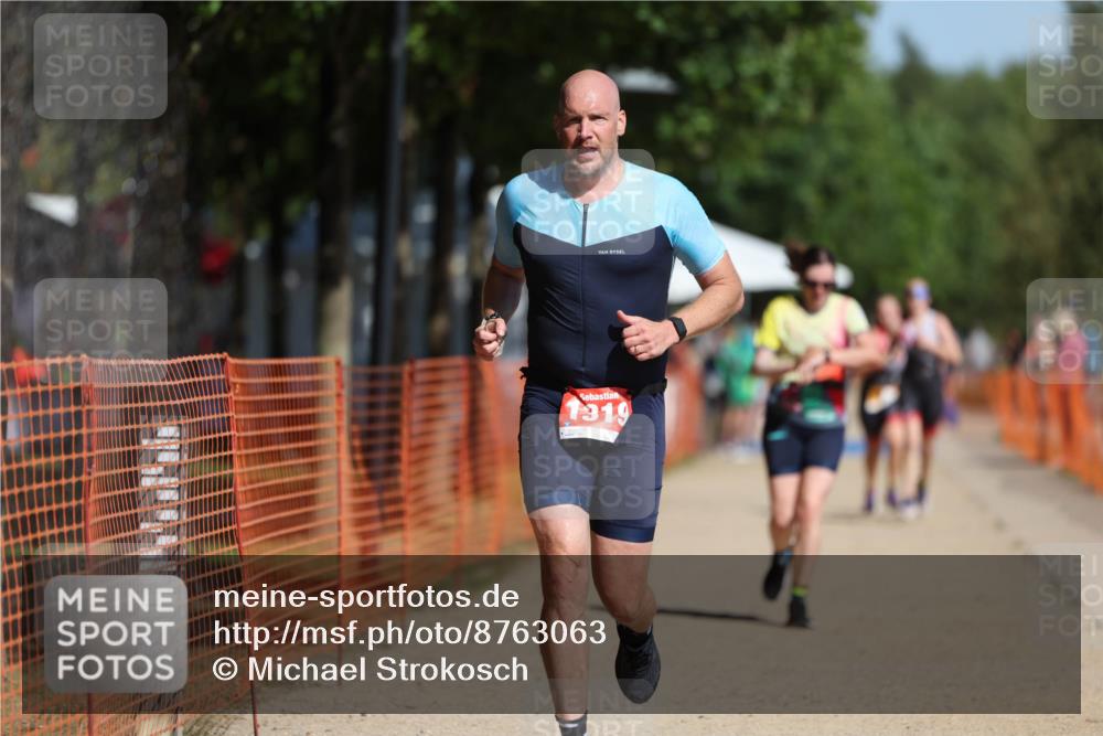 07.09.2025 - 19. Norderstedt Triathlon Michael Strokosch http://msf.ph/oto/8763063 07.09.2025 12:09:52 Laufen 860, 1153, 1319 meine-sportfotos.de