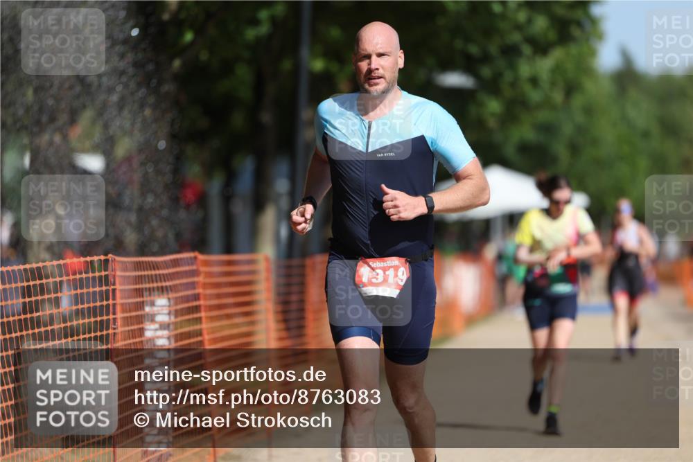 07.09.2025 - 19. Norderstedt Triathlon Michael Strokosch http://msf.ph/oto/8763083 07.09.2025 12:09:53 Laufen 860, 1153, 1319 meine-sportfotos.de