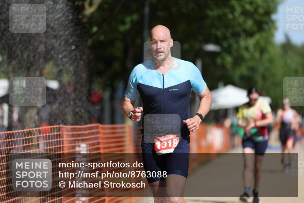 07.09.2025 - 19. Norderstedt Triathlon Michael Strokosch http://msf.ph/oto/8763088 07.09.2025 12:09:53 Laufen 860, 1153, 1319 meine-sportfotos.de