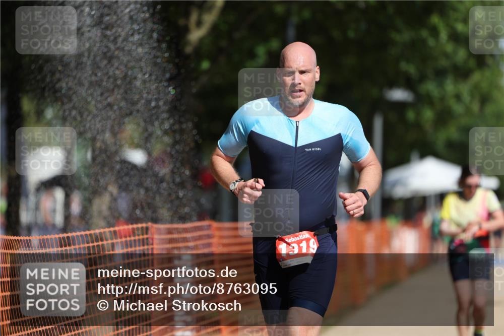 07.09.2025 - 19. Norderstedt Triathlon Michael Strokosch http://msf.ph/oto/8763095 07.09.2025 12:09:53 Laufen 860, 1153, 1319 meine-sportfotos.de