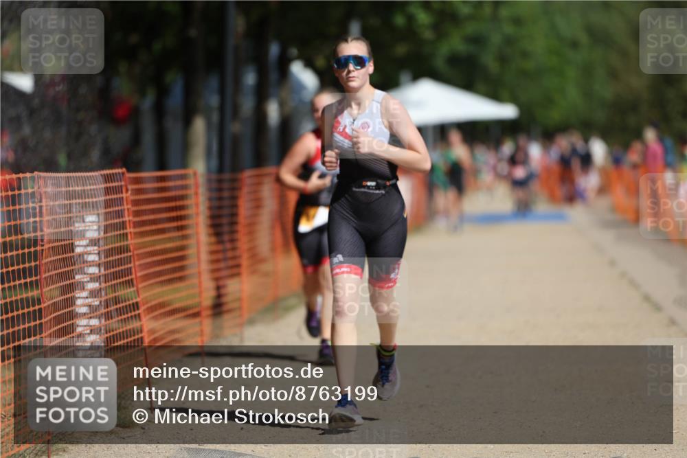 07.09.2025 - 19. Norderstedt Triathlon Michael Strokosch http://msf.ph/oto/8763199 07.09.2025 12:09:59 Laufen 860, 1153, 1197 meine-sportfotos.de