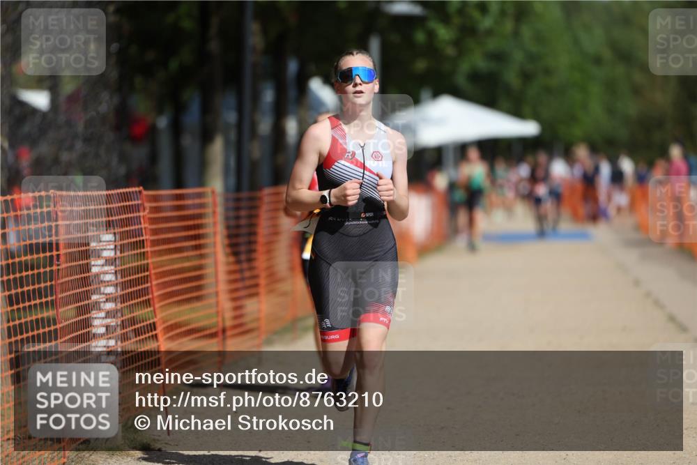 07.09.2025 - 19. Norderstedt Triathlon Michael Strokosch http://msf.ph/oto/8763210 07.09.2025 12:09:59 Laufen 860, 1153, 1197 meine-sportfotos.de