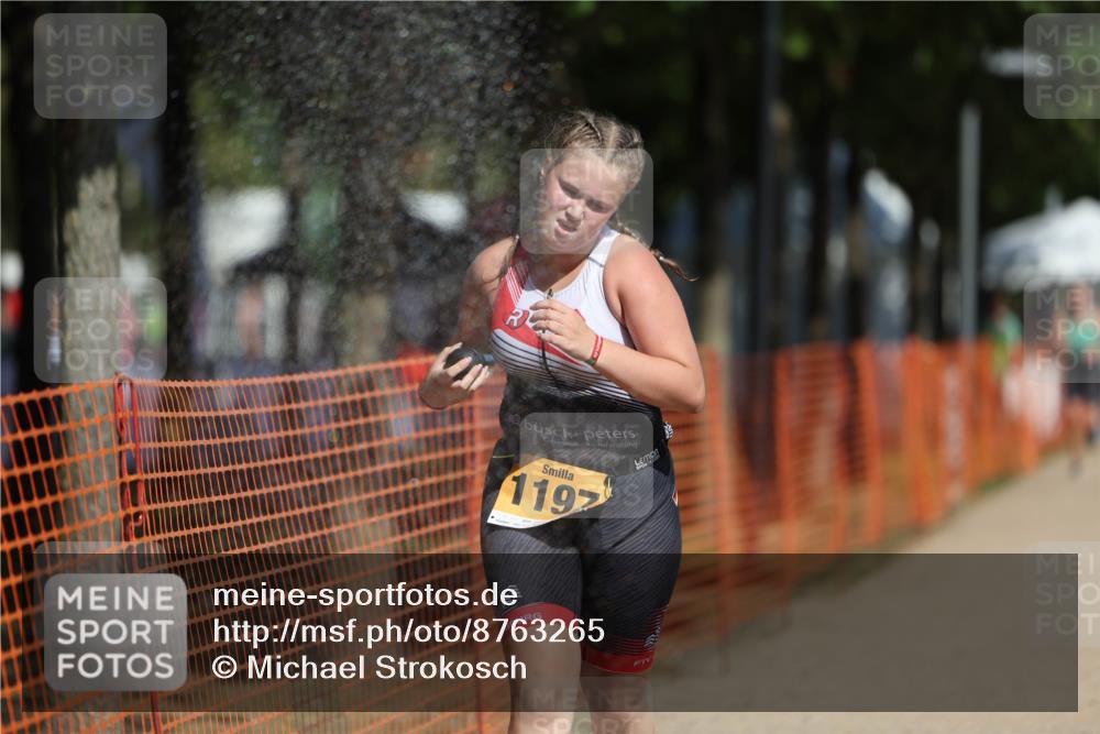 07.09.2025 - 19. Norderstedt Triathlon Michael Strokosch http://msf.ph/oto/8763265 07.09.2025 12:10:03 Laufen 1153, 1197 meine-sportfotos.de