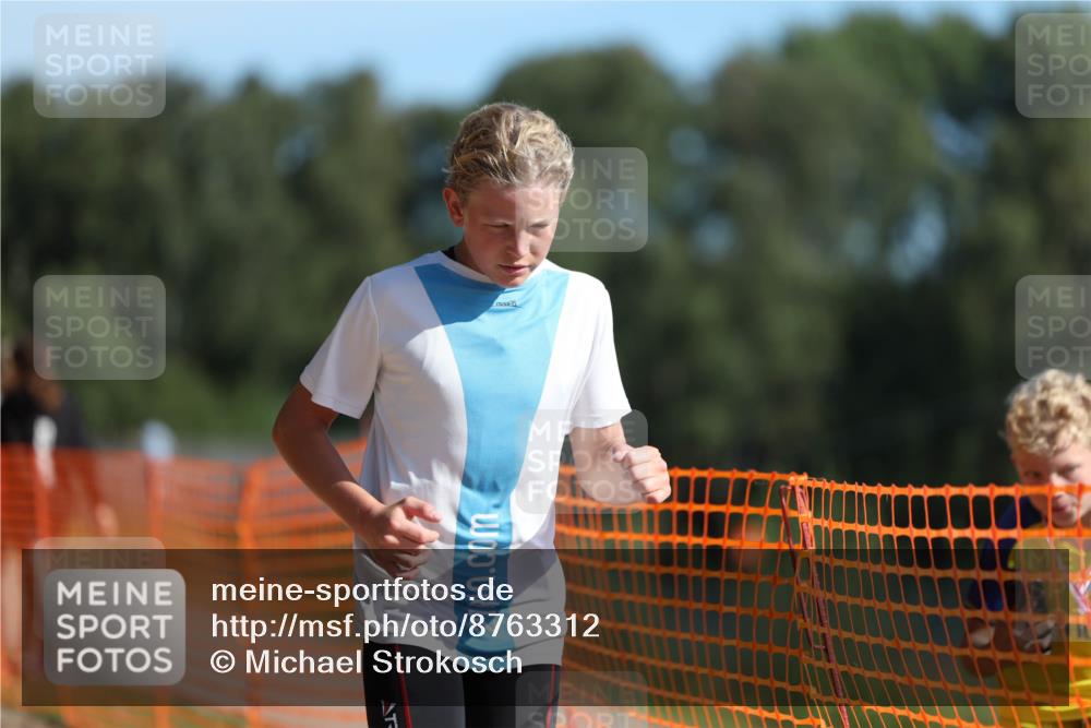 07.09.2025 - 19. Norderstedt Triathlon Michael Strokosch http://msf.ph/oto/8763312 07.09.2025 10:47:23 Laufen 107, 689 meine-sportfotos.de