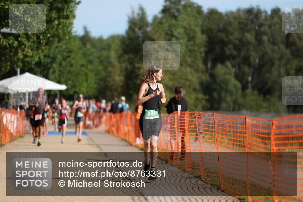 07.09.2025 - 19. Norderstedt Triathlon Michael Strokosch http://msf.ph/oto/8763331 07.09.2025 10:47:40 Laufen 681 meine-sportfotos.de