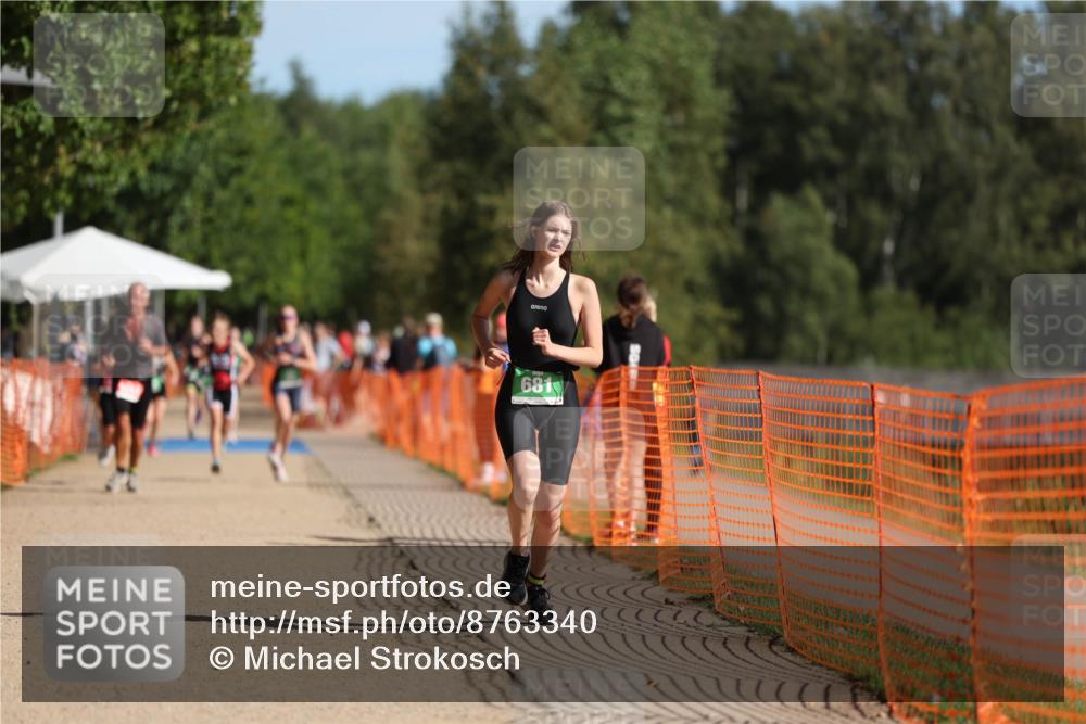 07.09.2025 - 19. Norderstedt Triathlon Michael Strokosch http://msf.ph/oto/8763340 07.09.2025 10:47:40 Laufen 681 meine-sportfotos.de