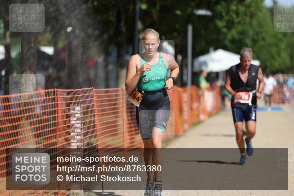 07.09.2025 - 19. Norderstedt Triathlon Michael Strokosch http://msf.ph/oto/8763380 07.09.2025 12:10:15 Laufen 826, 1164, 1279 meine-sportfotos.de