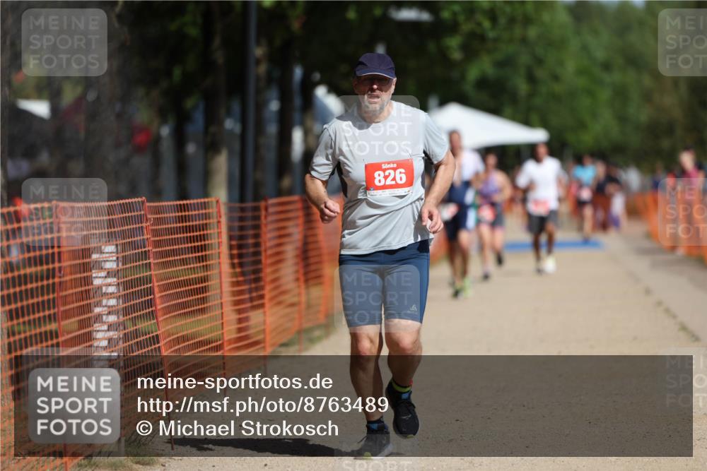 07.09.2025 - 19. Norderstedt Triathlon Michael Strokosch http://msf.ph/oto/8763489 07.09.2025 12:10:21 Laufen 826, 1279 meine-sportfotos.de