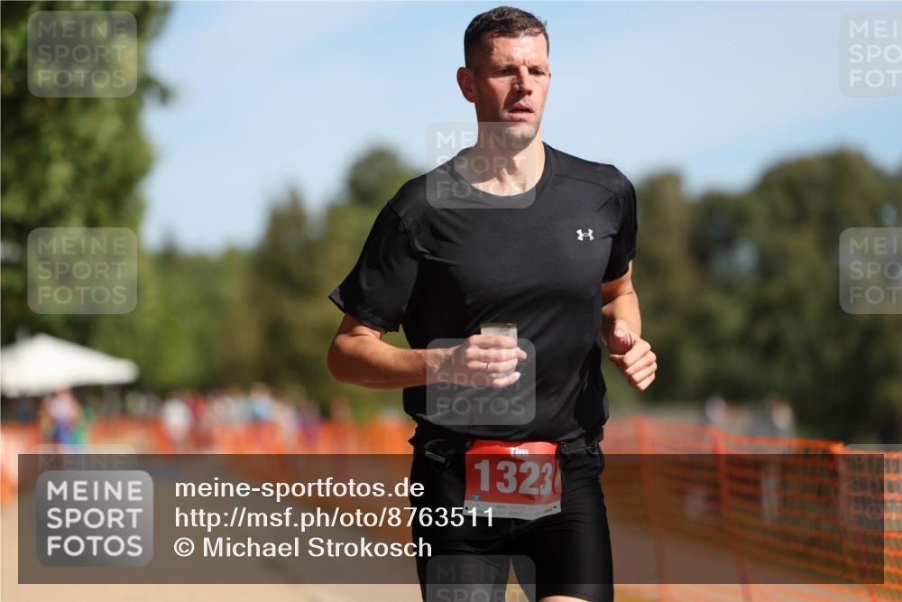 07.09.2025 - 19. Norderstedt Triathlon Michael Strokosch http://msf.ph/oto/8763511 07.09.2025 11:30:13 Laufen 844, 1323 meine-sportfotos.de