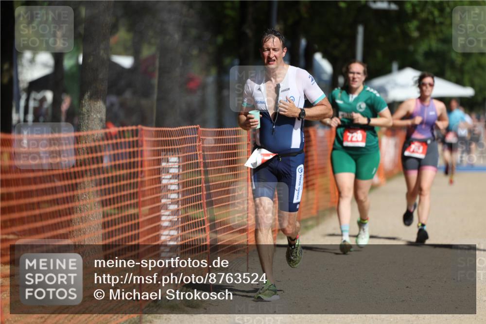 07.09.2025 - 19. Norderstedt Triathlon Michael Strokosch http://msf.ph/oto/8763524 07.09.2025 12:10:28 Laufen 720, 763, 782, 1363 meine-sportfotos.de