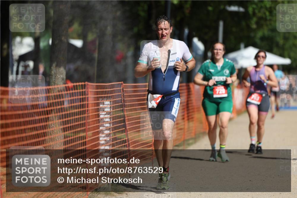 07.09.2025 - 19. Norderstedt Triathlon Michael Strokosch http://msf.ph/oto/8763529 07.09.2025 12:10:28 Laufen 720, 763, 782, 1363 meine-sportfotos.de