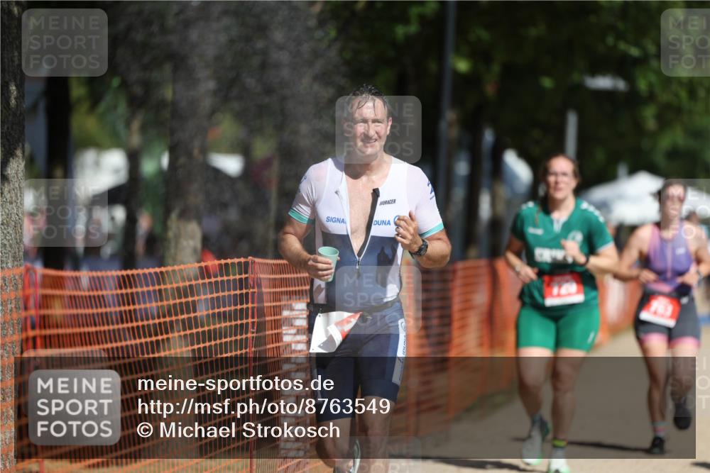 07.09.2025 - 19. Norderstedt Triathlon Michael Strokosch http://msf.ph/oto/8763549 07.09.2025 12:10:29 Laufen 720, 763, 782, 1363 meine-sportfotos.de