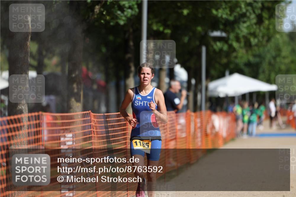 07.09.2025 - 19. Norderstedt Triathlon Michael Strokosch http://msf.ph/oto/8763592 07.09.2025 11:30:21 Laufen 1185 meine-sportfotos.de
