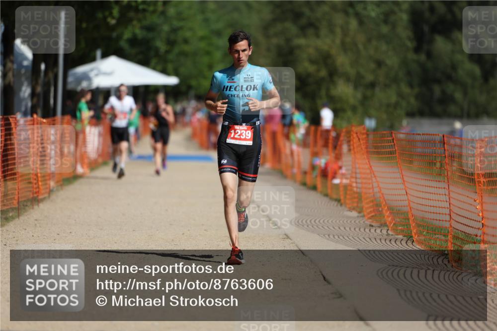 07.09.2025 - 19. Norderstedt Triathlon Michael Strokosch http://msf.ph/oto/8763606 07.09.2025 12:10:37 Laufen 763, 1239 meine-sportfotos.de