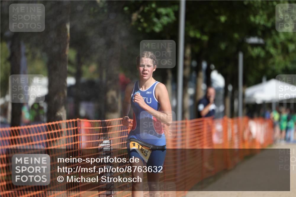 07.09.2025 - 19. Norderstedt Triathlon Michael Strokosch http://msf.ph/oto/8763632 07.09.2025 11:30:22 Laufen 1185 meine-sportfotos.de