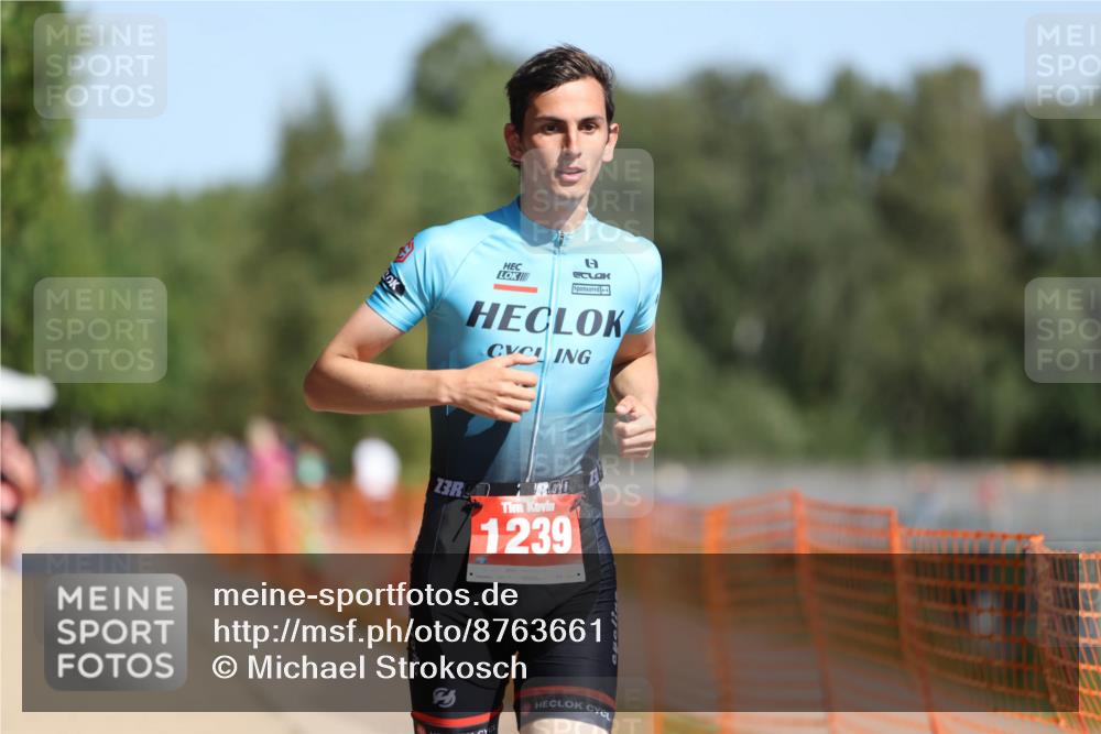07.09.2025 - 19. Norderstedt Triathlon Michael Strokosch http://msf.ph/oto/8763661 07.09.2025 12:10:40 Laufen 1239 meine-sportfotos.de
