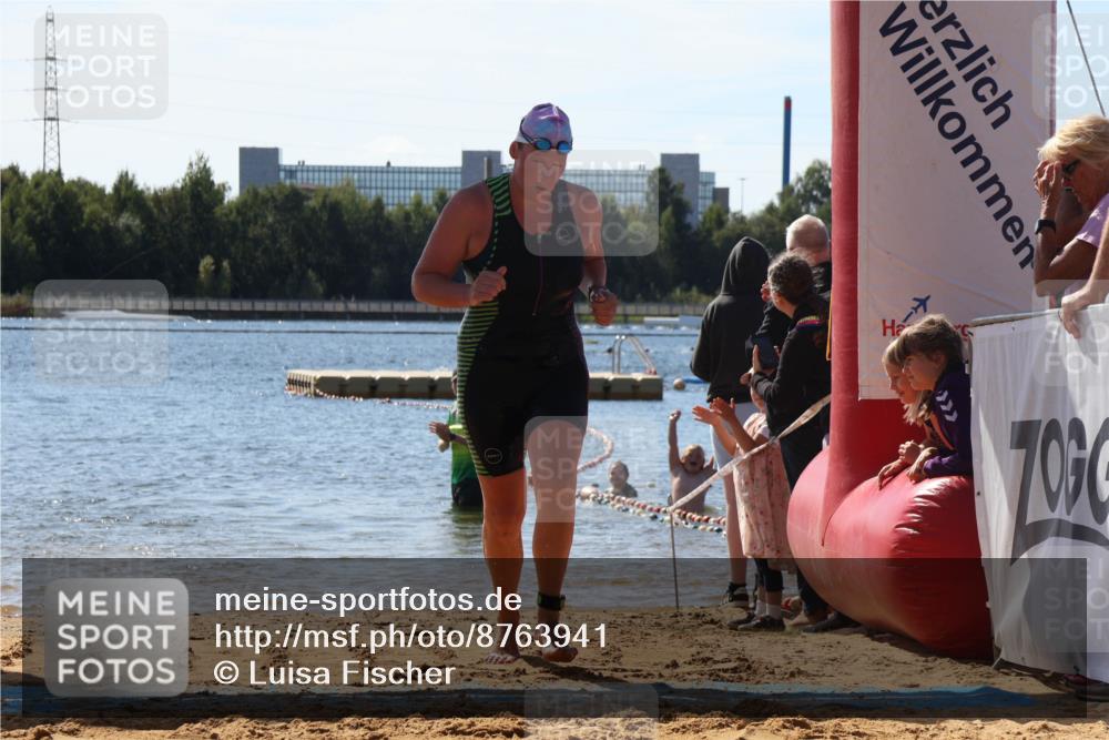 07.09.2025 - 19. Norderstedt Triathlon Luisa Fischer http://msf.ph/oto/8763941 07.09.2025 12:29:15 Schwimmen 744 meine-sportfotos.de