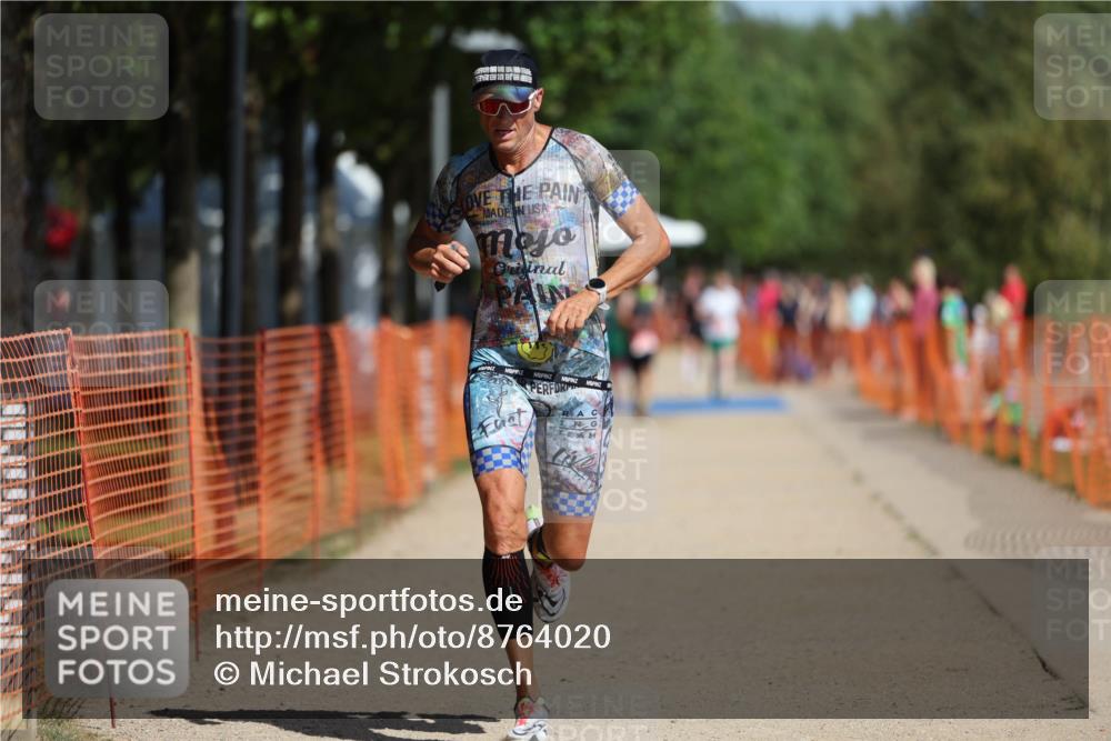 07.09.2025 - 19. Norderstedt Triathlon Michael Strokosch http://msf.ph/oto/8764020 07.09.2025 12:11:19 Laufen 729, 787 meine-sportfotos.de