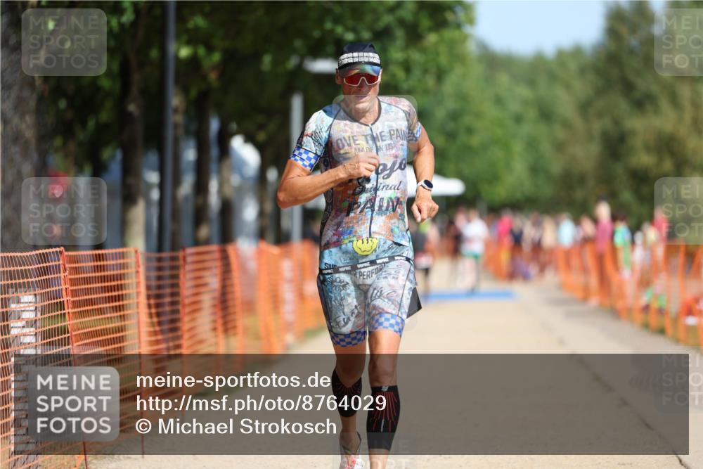 07.09.2025 - 19. Norderstedt Triathlon Michael Strokosch http://msf.ph/oto/8764029 07.09.2025 12:11:20 Laufen 729, 787 meine-sportfotos.de