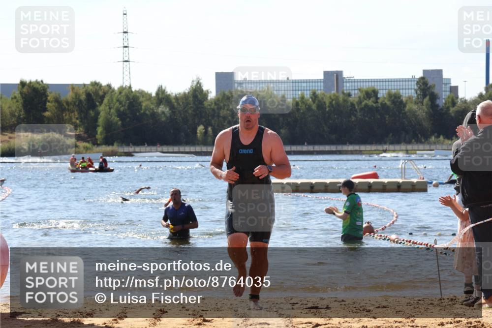 07.09.2025 - 19. Norderstedt Triathlon Luisa Fischer http://msf.ph/oto/8764035 07.09.2025 12:30:29 Schwimmen 706, 707, 1270 meine-sportfotos.de