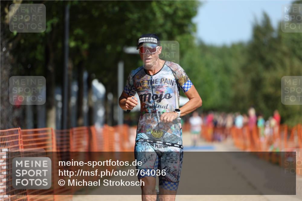 07.09.2025 - 19. Norderstedt Triathlon Michael Strokosch http://msf.ph/oto/8764036 07.09.2025 12:11:20 Laufen 729, 787 meine-sportfotos.de