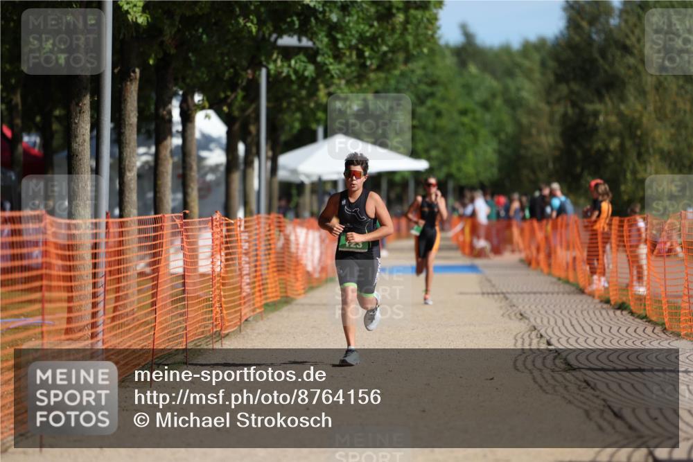 07.09.2025 - 19. Norderstedt Triathlon Michael Strokosch http://msf.ph/oto/8764156 07.09.2025 10:48:11 Laufen 123, 132, 1115 meine-sportfotos.de