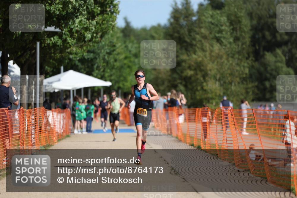 07.09.2025 - 19. Norderstedt Triathlon Michael Strokosch http://msf.ph/oto/8764173 07.09.2025 11:31:11 Laufen 1171 meine-sportfotos.de
