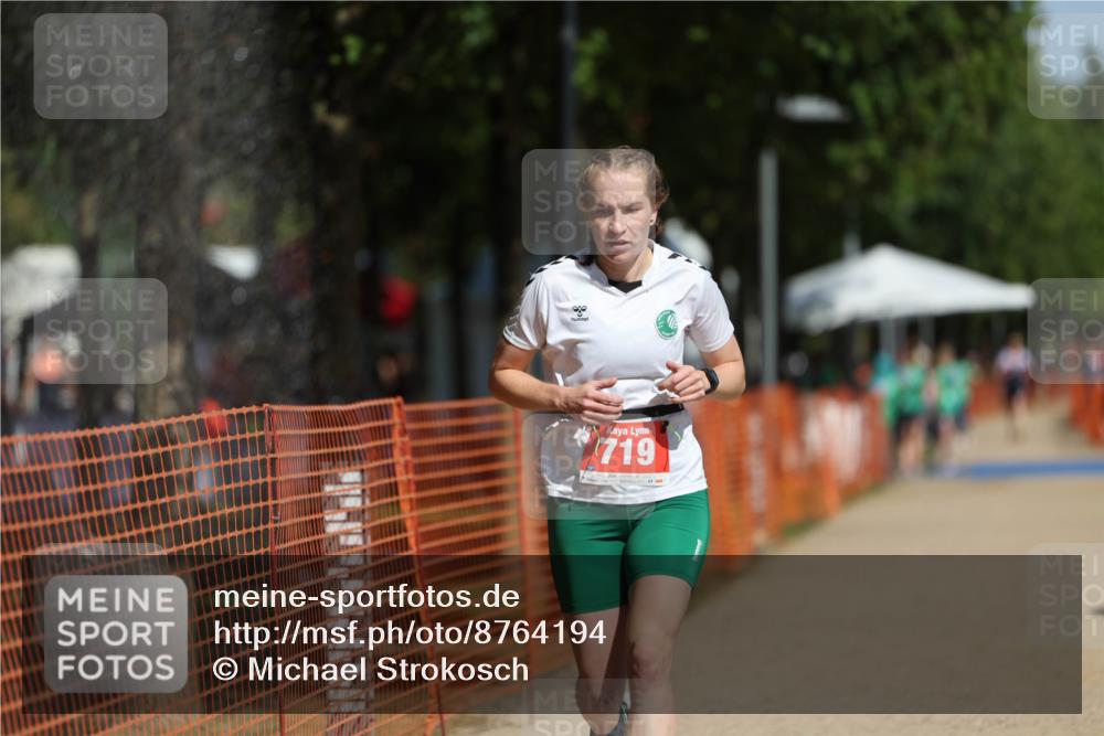 07.09.2025 - 19. Norderstedt Triathlon Michael Strokosch http://msf.ph/oto/8764194 07.09.2025 12:11:40 Laufen 281, 719, 1219 meine-sportfotos.de
