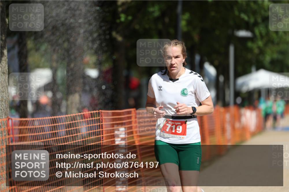 07.09.2025 - 19. Norderstedt Triathlon Michael Strokosch http://msf.ph/oto/8764197 07.09.2025 12:11:40 Laufen 281, 719, 1219 meine-sportfotos.de