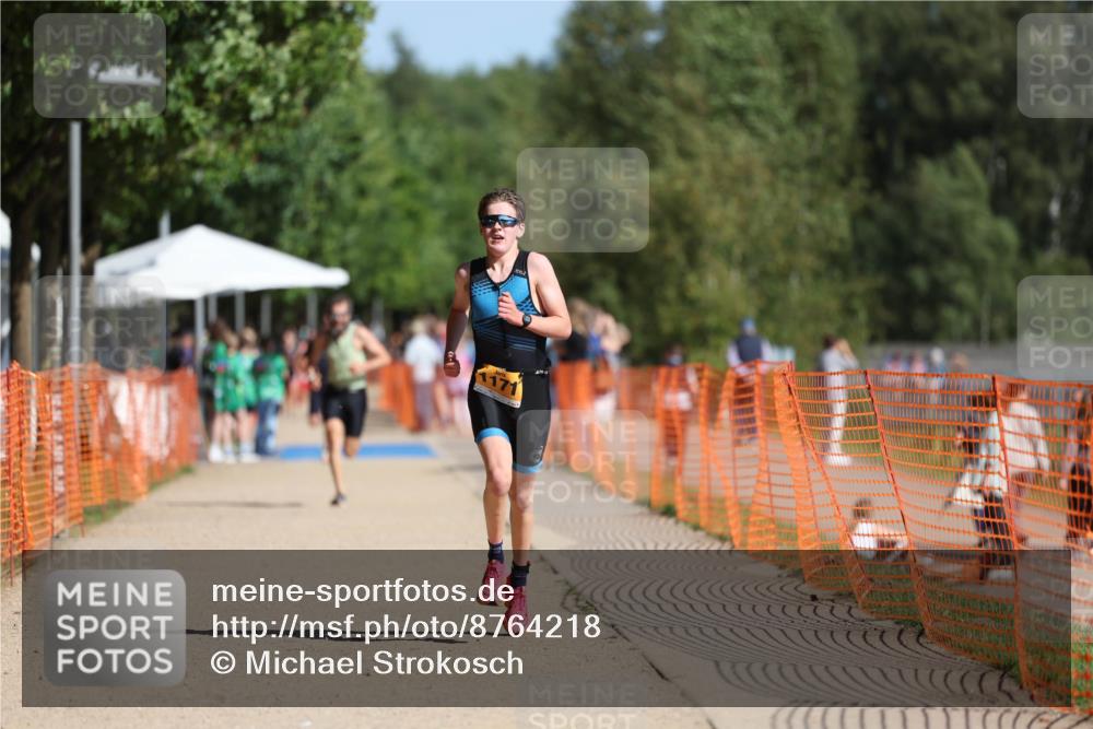 07.09.2025 - 19. Norderstedt Triathlon Michael Strokosch http://msf.ph/oto/8764218 07.09.2025 11:31:12 Laufen 1171 meine-sportfotos.de