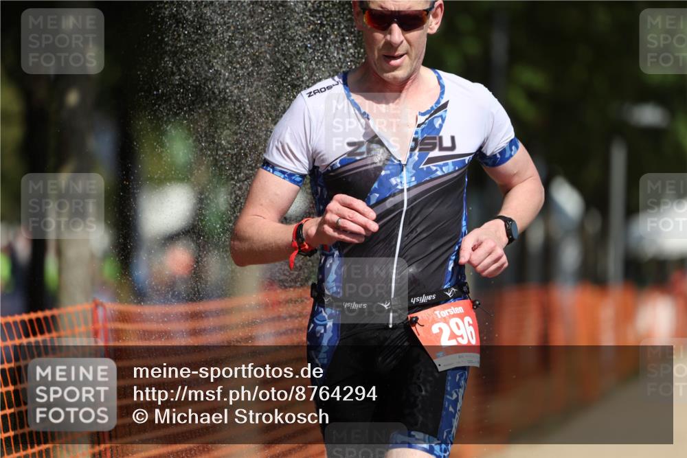 07.09.2025 - 19. Norderstedt Triathlon Michael Strokosch http://msf.ph/oto/8764294 07.09.2025 12:12:10 Laufen 296 meine-sportfotos.de