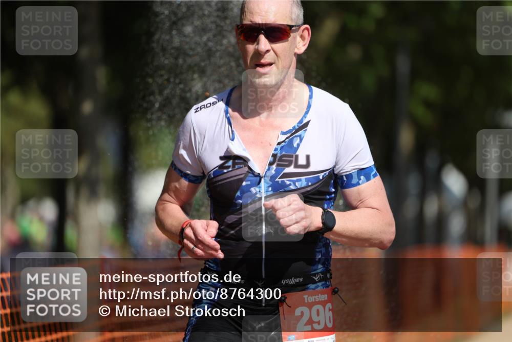 07.09.2025 - 19. Norderstedt Triathlon Michael Strokosch http://msf.ph/oto/8764300 07.09.2025 12:12:11 Laufen 296 meine-sportfotos.de