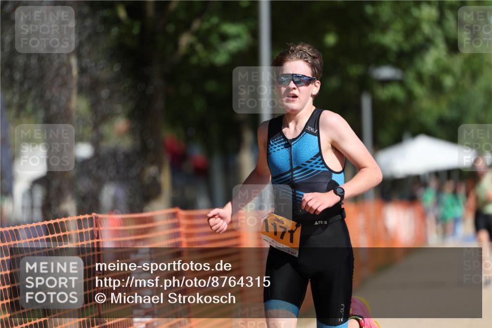 07.09.2025 - 19. Norderstedt Triathlon Michael Strokosch http://msf.ph/oto/8764315 07.09.2025 11:31:15 Laufen 196, 1171 meine-sportfotos.de