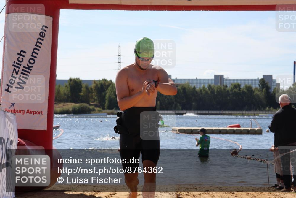 07.09.2025 - 19. Norderstedt Triathlon Luisa Fischer http://msf.ph/oto/8764362 07.09.2025 12:31:35 Schwimmen 142, 745 meine-sportfotos.de