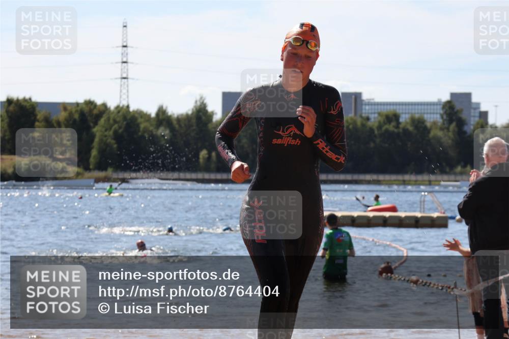 07.09.2025 - 19. Norderstedt Triathlon Luisa Fischer http://msf.ph/oto/8764404 07.09.2025 12:31:50 Schwimmen 346 meine-sportfotos.de
