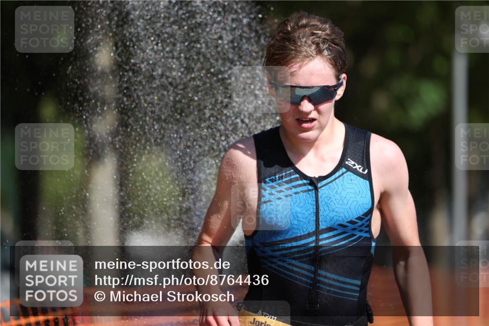07.09.2025 - 19. Norderstedt Triathlon Michael Strokosch http://msf.ph/oto/8764436 07.09.2025 11:31:16 Laufen 196, 1171 meine-sportfotos.de