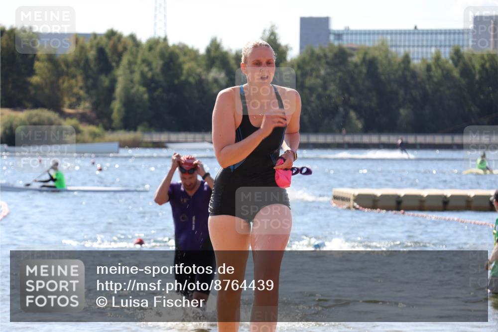 07.09.2025 - 19. Norderstedt Triathlon Luisa Fischer http://msf.ph/oto/8764439 07.09.2025 12:32:09 Schwimmen 179, 1388 meine-sportfotos.de