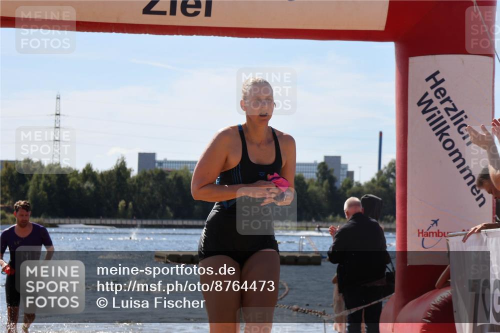 07.09.2025 - 19. Norderstedt Triathlon Luisa Fischer http://msf.ph/oto/8764473 07.09.2025 12:32:11 Schwimmen 179, 1388 meine-sportfotos.de