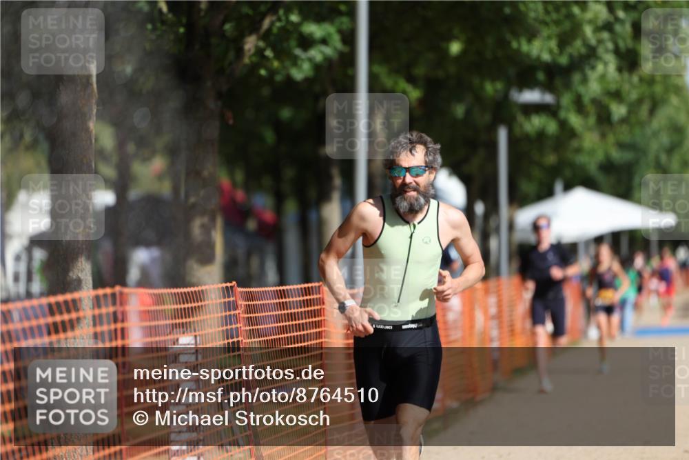 07.09.2025 - 19. Norderstedt Triathlon Michael Strokosch http://msf.ph/oto/8764510 07.09.2025 11:31:19 Laufen 196, 1171, 1198 meine-sportfotos.de
