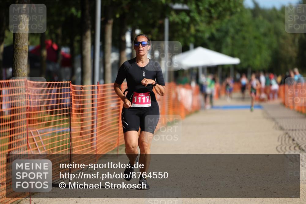 07.09.2025 - 19. Norderstedt Triathlon Michael Strokosch http://msf.ph/oto/8764550 07.09.2025 10:48:23 Laufen 91, 1117 meine-sportfotos.de