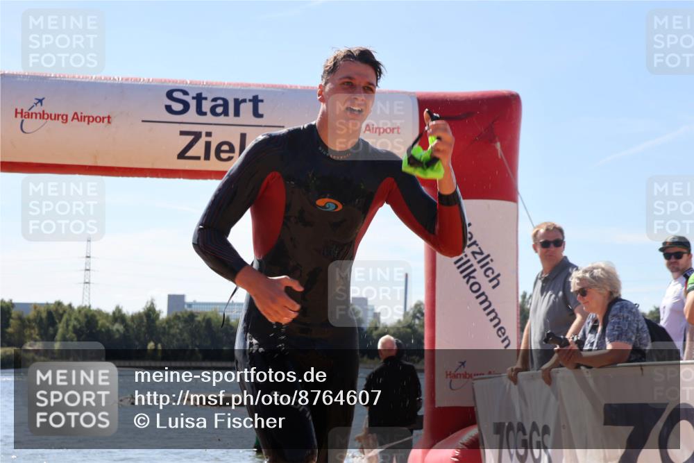 07.09.2025 - 19. Norderstedt Triathlon Luisa Fischer http://msf.ph/oto/8764607 07.09.2025 12:32:54 Schwimmen 327 meine-sportfotos.de