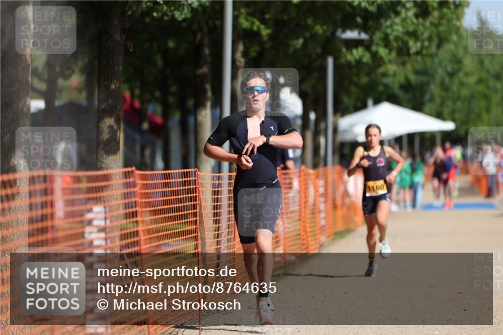 07.09.2025 - 19. Norderstedt Triathlon Michael Strokosch http://msf.ph/oto/8764635 07.09.2025 11:31:23 Laufen 196, 1160, 1198 meine-sportfotos.de