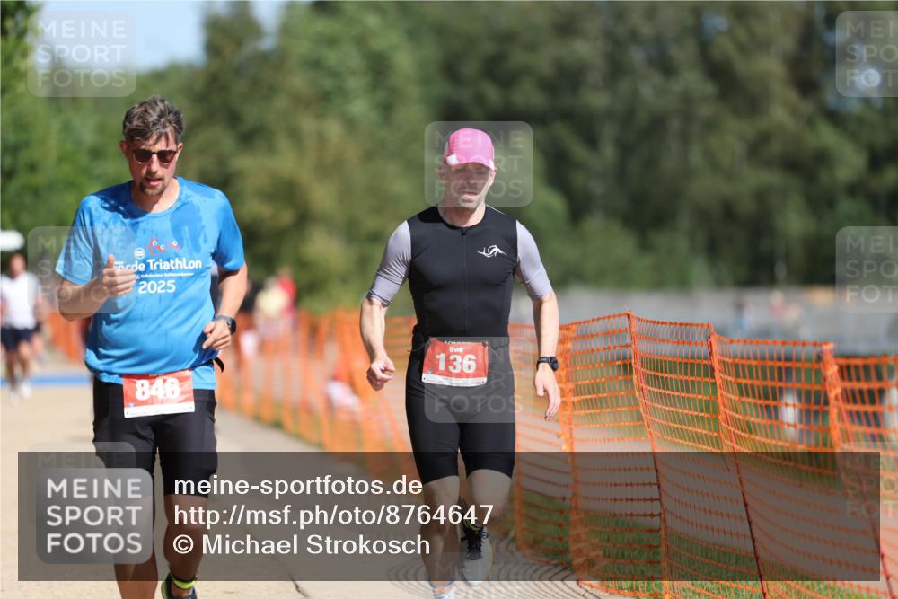 07.09.2025 - 19. Norderstedt Triathlon Michael Strokosch http://msf.ph/oto/8764647 07.09.2025 12:12:47 Laufen 136, 800, 846 meine-sportfotos.de