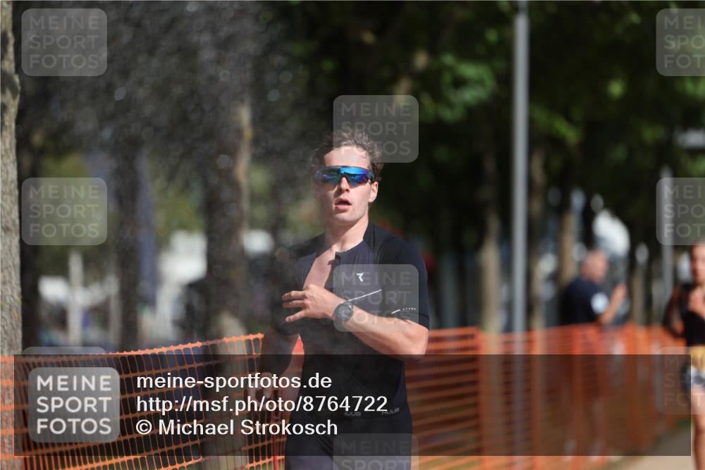 07.09.2025 - 19. Norderstedt Triathlon Michael Strokosch http://msf.ph/oto/8764722 07.09.2025 11:31:25 Laufen 196, 1160, 1198 meine-sportfotos.de