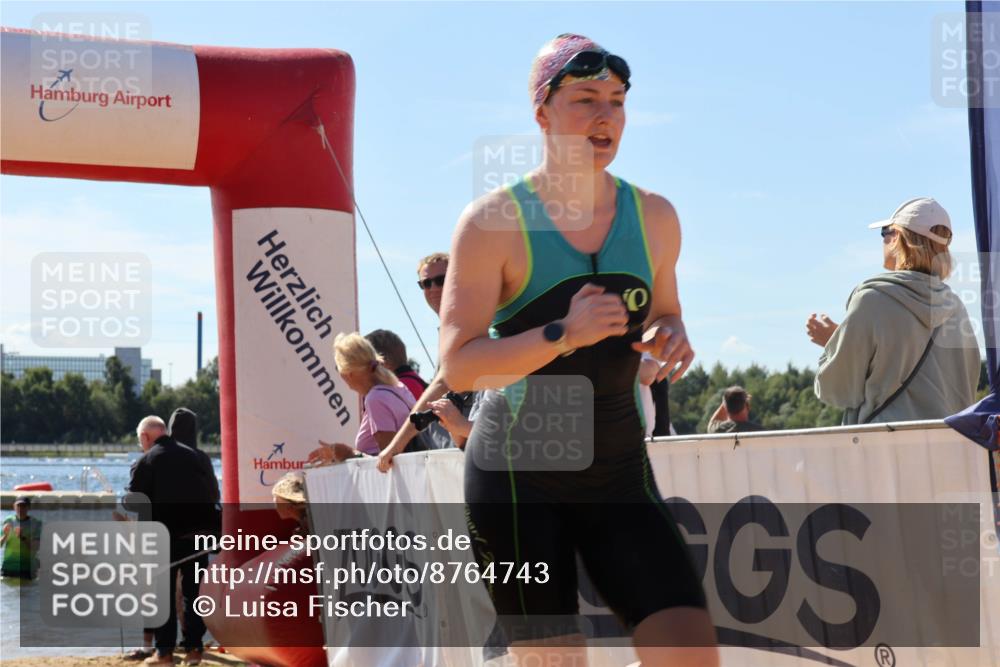 07.09.2025 - 19. Norderstedt Triathlon Luisa Fischer http://msf.ph/oto/8764743 07.09.2025 12:34:18 Schwimmen 230, 240, 311, 1259 meine-sportfotos.de