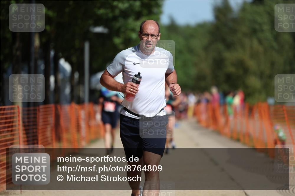 07.09.2025 - 19. Norderstedt Triathlon Michael Strokosch http://msf.ph/oto/8764809 07.09.2025 12:13:01 Laufen 286, 710, 861, 1308, 1367 meine-sportfotos.de