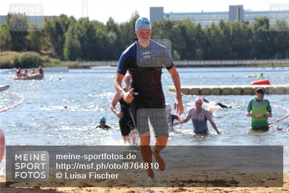 07.09.2025 - 19. Norderstedt Triathlon Luisa Fischer http://msf.ph/oto/8764810 07.09.2025 12:34:27 Schwimmen 230, 240, 1215, 1259 meine-sportfotos.de