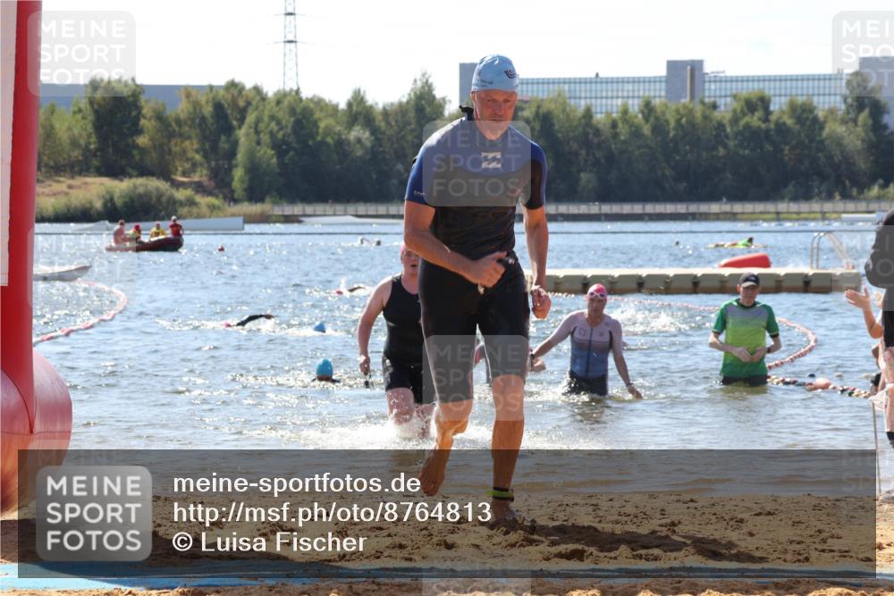 07.09.2025 - 19. Norderstedt Triathlon Luisa Fischer http://msf.ph/oto/8764813 07.09.2025 12:34:28 Schwimmen 211, 230, 240, 1215, 1259 meine-sportfotos.de
